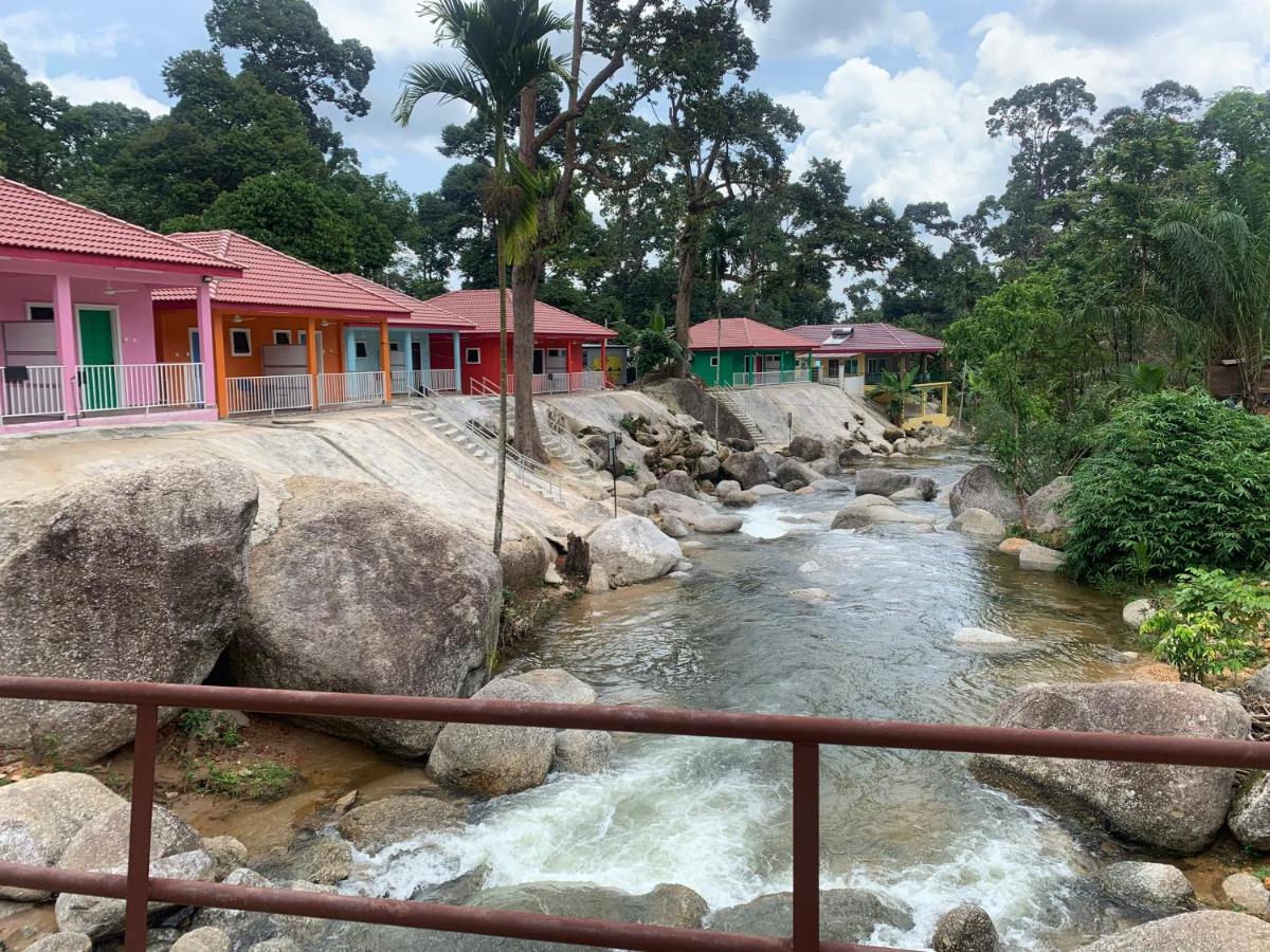 Chalet Latip D'Ayer Itam Hotel Kampong Ayer Hitam  Esterno foto