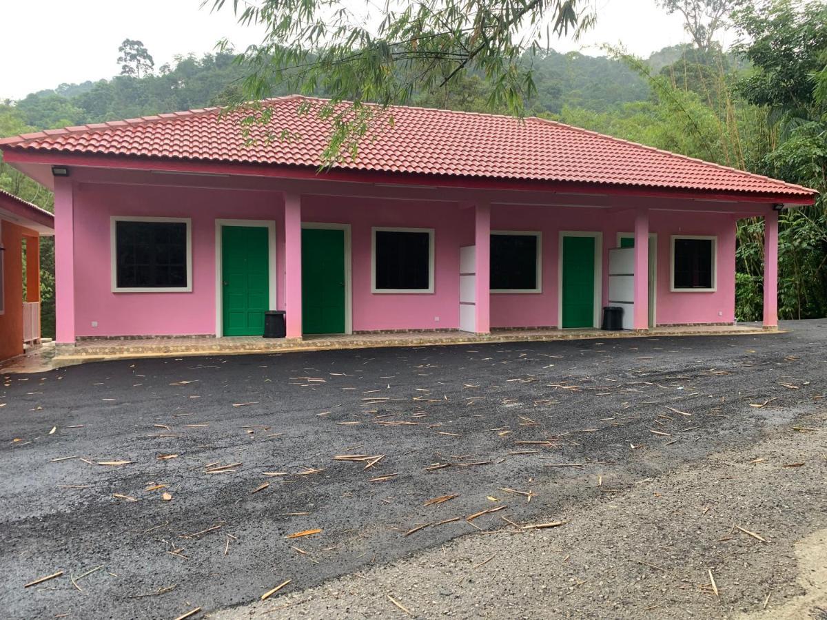 Chalet Latip D'Ayer Itam Hotel Kampong Ayer Hitam  Esterno foto