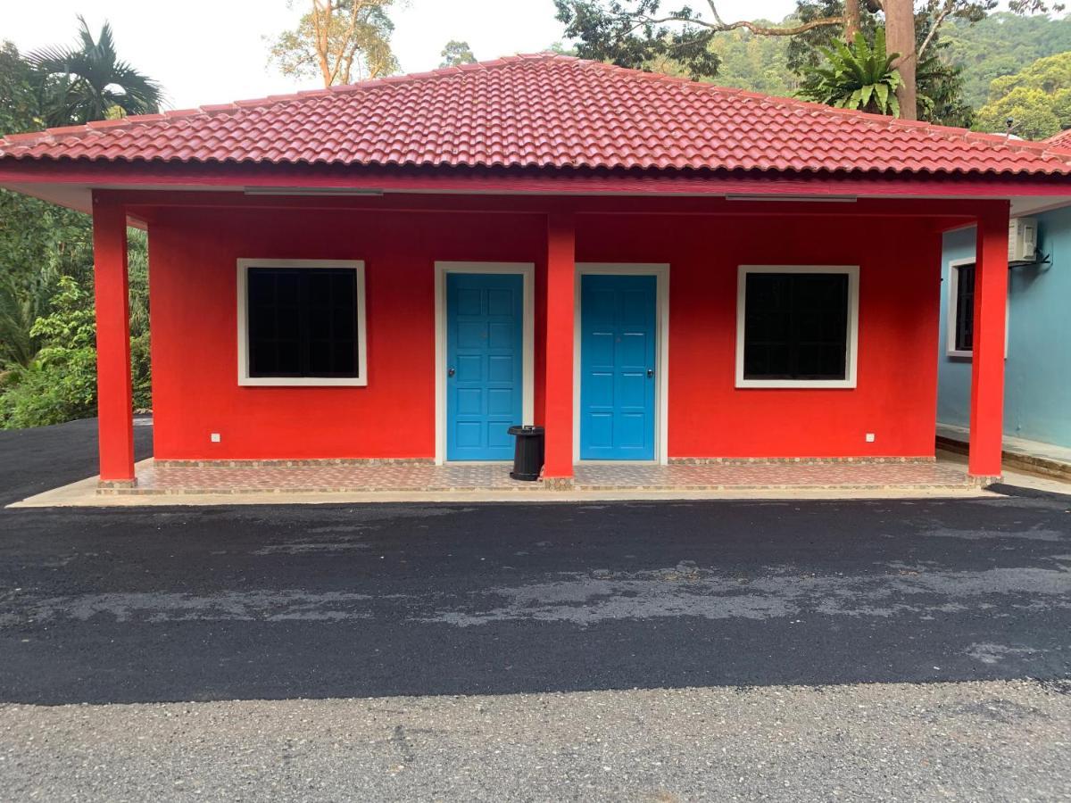 Chalet Latip D'Ayer Itam Hotel Kampong Ayer Hitam  Esterno foto
