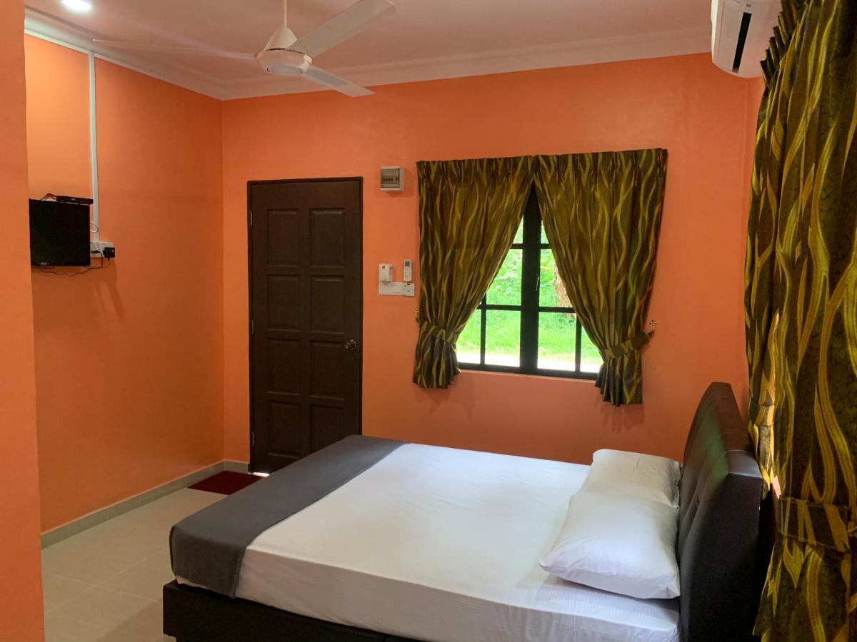 Chalet Latip D'Ayer Itam Hotel Kampong Ayer Hitam  Esterno foto