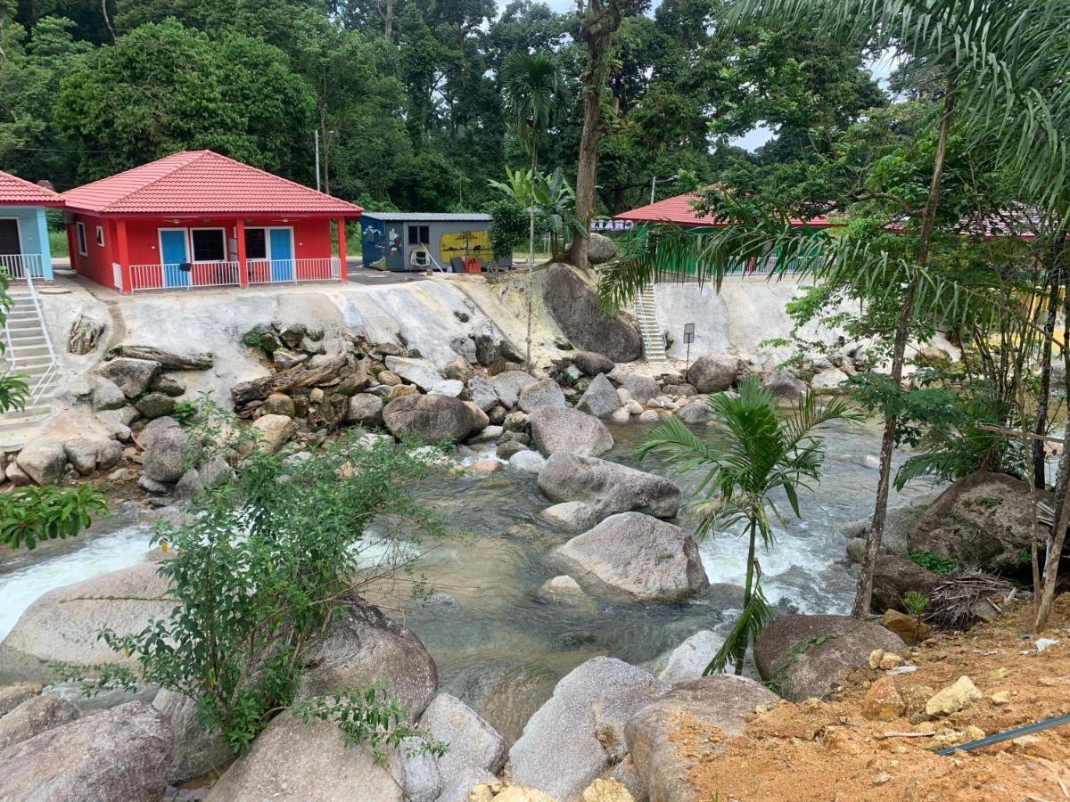 Chalet Latip D'Ayer Itam Hotel Kampong Ayer Hitam  Esterno foto